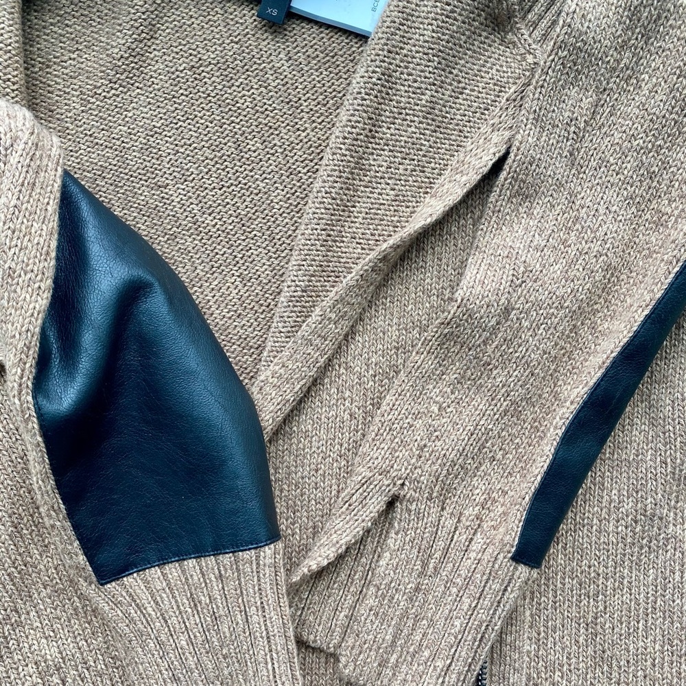 NWT - BCBGMaxazria Women Jacket - Marino Wool - Picture 5 of 9